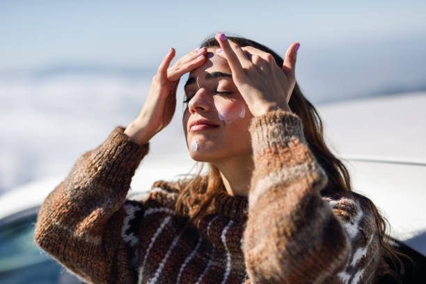 winter skin care, moisturizing